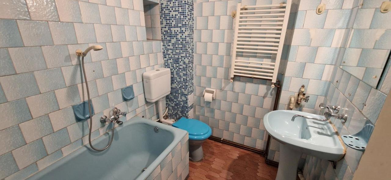 Domum - The Comunist Apartment บูคาเรสต์ ภายนอก รูปภาพ